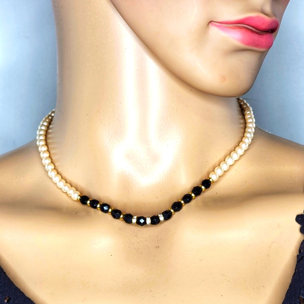 22N435 Vintage Pearl, Black, Gold & Rhinestone Choker Necklace